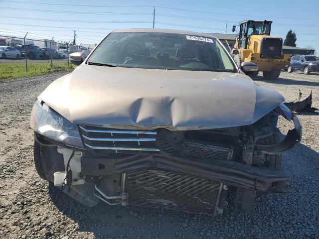 1VWBV7A38FC050533 Volkswagen PASSAT SE