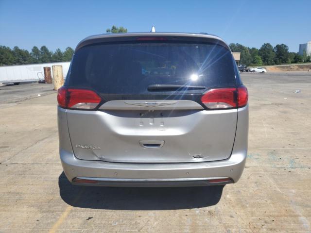 2C4RC1BG2HR702949 Chrysler Pacifica Touring L