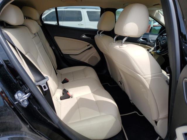 WDCTG4EB2KJ551466 Mercedes-Benz GLA 250