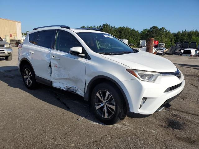 JTMWFREV3HJ103422 Toyota Rav4 Xle