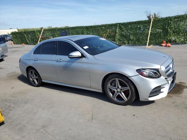 WDDZF4KB4HA020128 Mercedes-Benz E 300 4matic