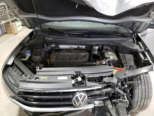 3VVCB7AX1PM058641 Volkswagen Tiguan Se R-line Black