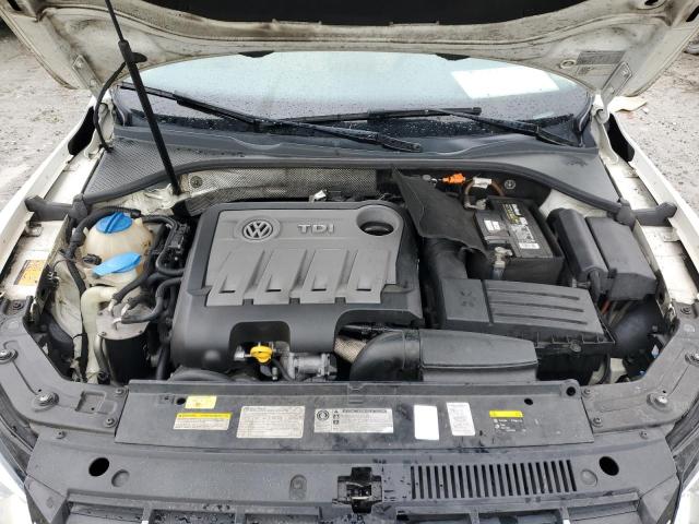 1VWBN7A30EC112019 Volkswagen PASSAT SE