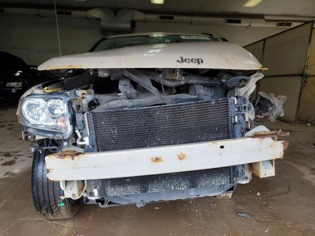 1C4NJDEB8GD768557 Jeep Compass Latitude