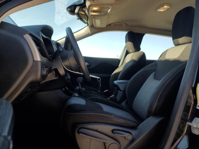 1C4PJLAB8FW701369 Jeep Cherokee Sport