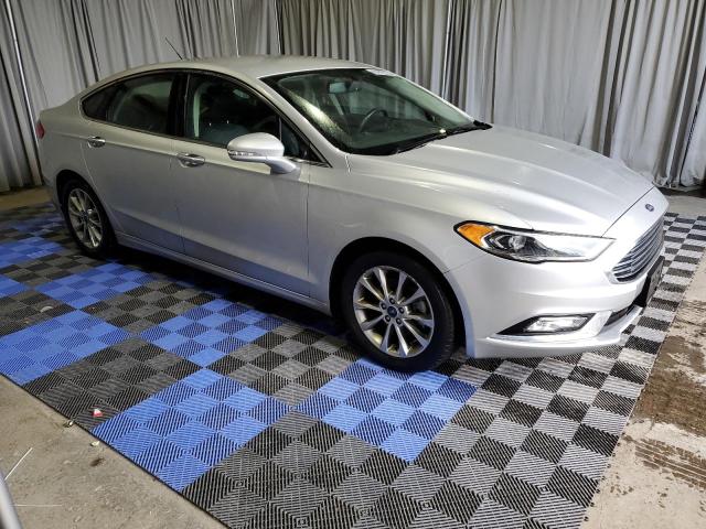 3FA6P0HD7HR253587 Ford FUSION SE