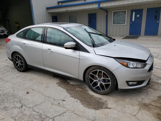 1FADP3H24JL261805 Ford FOCUS SEL