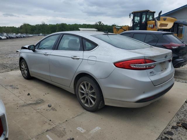 3FA6P0HDXHR175080 Ford FUSION SE