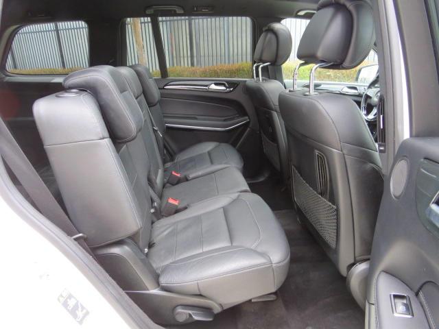 4JGDF7DE5HA883884 Mercedes-Benz Gls 550 4matic