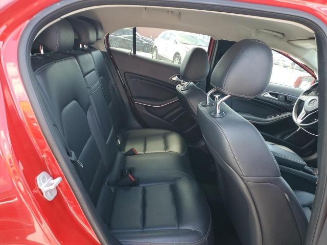 WDCTG4EBXFJ185665 Mercedes-Benz GLA 250