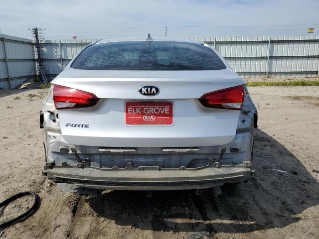 3KPFK4A73JE214769 KIA FORTE LX