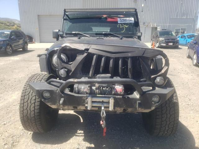 1C4BJWDG8HL691045 Jeep Wrangler Unlimited Sport