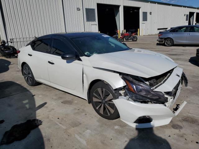 1N4BL4DV2KC116109 Nissan ALTIMA SV