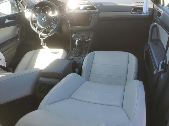 3VV2B7AX8LM095966 Volkswagen TIGUAN SE