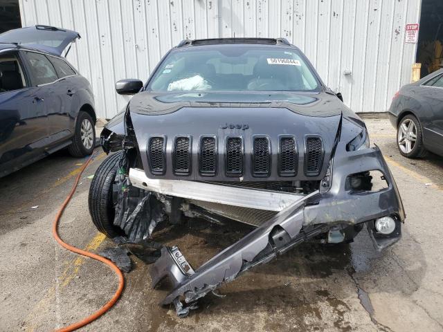 1C4PJMDS2HW567138 Jeep Cherokee Limited
