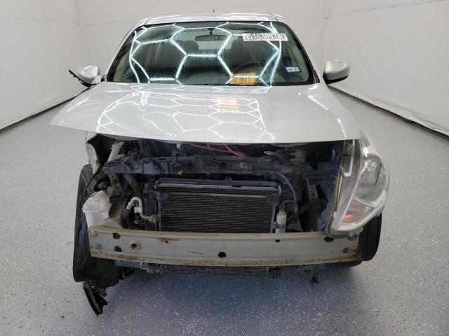 3N1CN7AP1KL814850 Nissan VERSA S