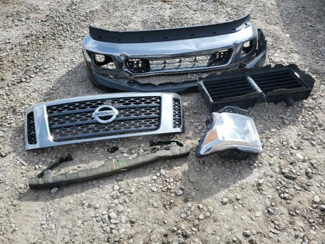 1N6AA1E52JN532279 Nissan TITAN SV