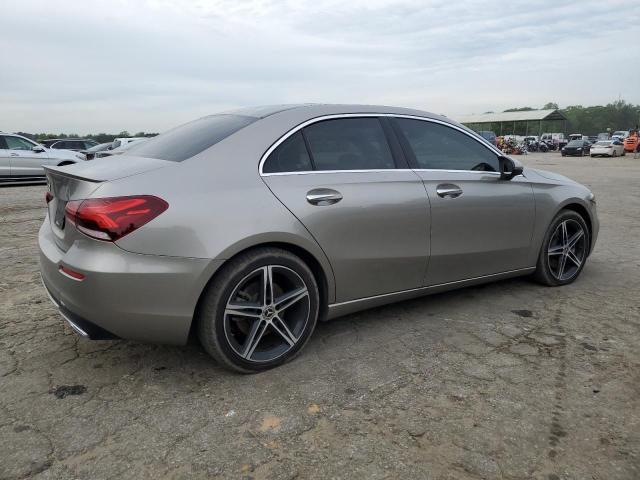 WDD3G4EB0KW017977 Mercedes-Benz A 220