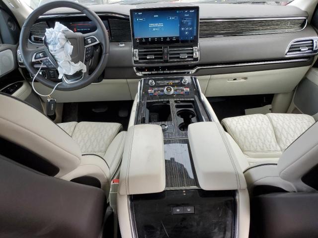 5LMJJ2TG1PEL08984 Lincoln Navigator