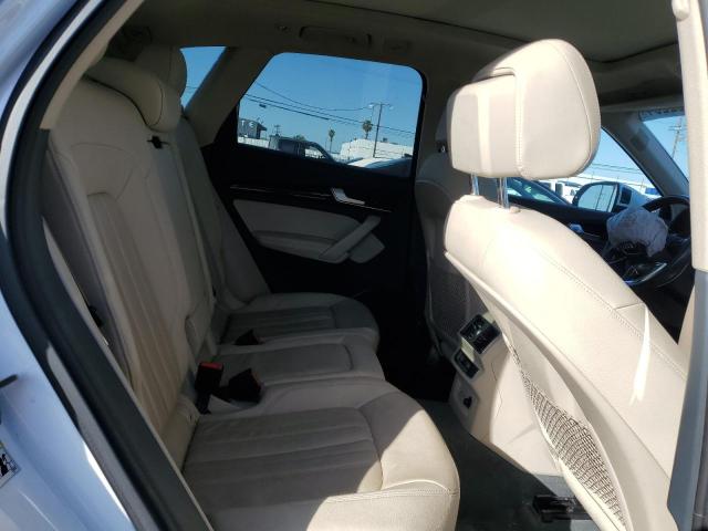 WA1BNAFY8K2098838 Audi Q5 Premium Plus