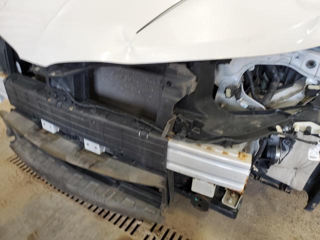3LN6L2J98GR615573 Lincoln MKZ
