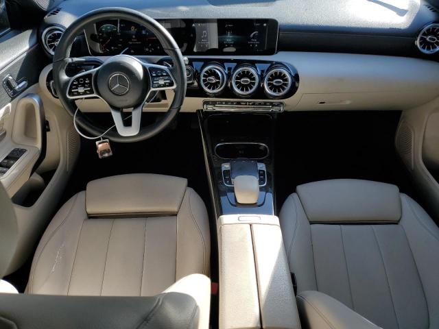 WDD3G4EB1KW002050 Mercedes-Benz A 220