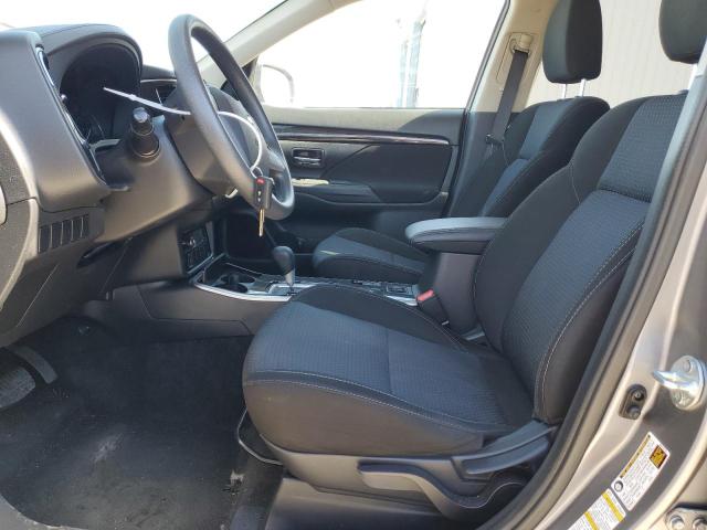 JA4AZ3A39KZ029767 Mitsubishi Outlander Se