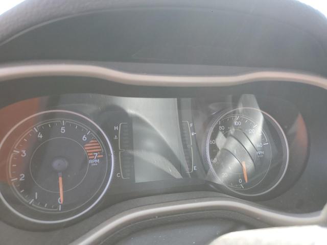 1C4PJLCB8JD588394 Jeep Cherokee Latitude