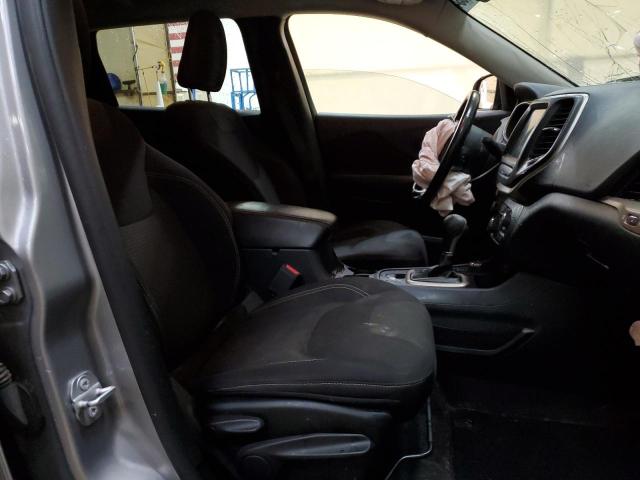 1C4PJMCS5GW334466 Jeep Cherokee Latitude