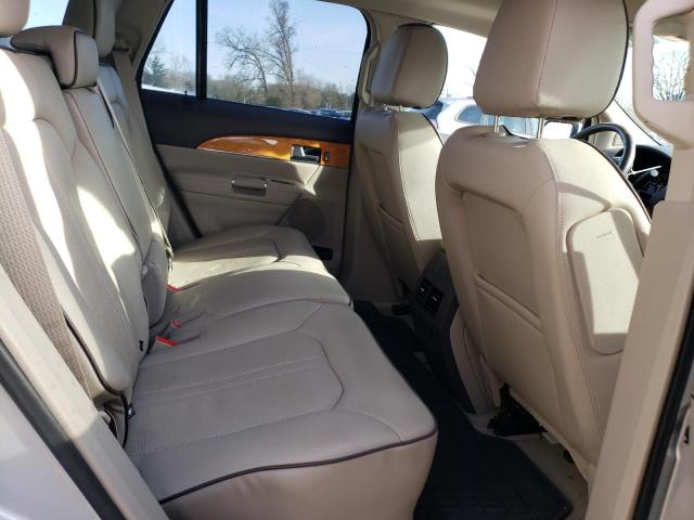 2LMDJ8JK4EBL04029 Lincoln MKX