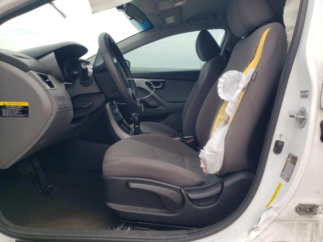 5NPDH4AE6GH701800 Hyundai ELANTRA SE