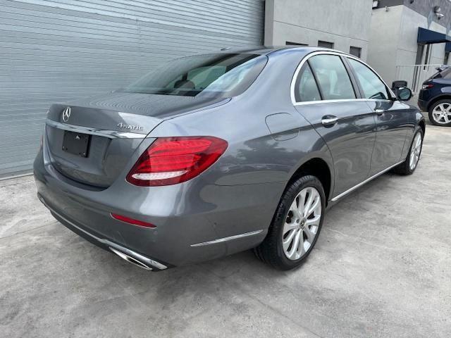WDDZF4KB5KA510570 Mercedes-Benz E 300 4matic