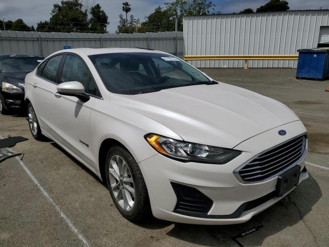 3FA6P0LUXKR179368 Ford FUSION SE