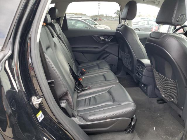 WA1LAAF76JD037675 Audi Q7 Premium Plus