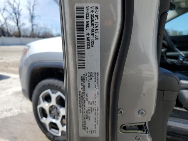 3C4NJDDB8NT192252 Jeep Compass Trailhawk