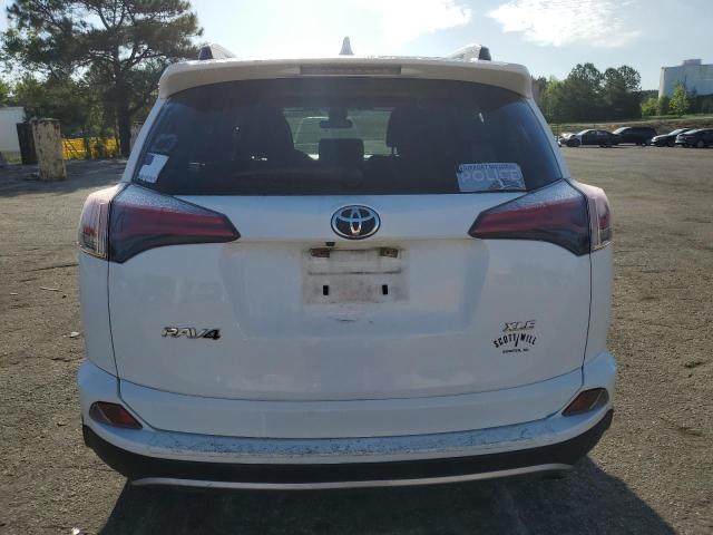 JTMWFREV3HJ103422 Toyota Rav4 Xle
