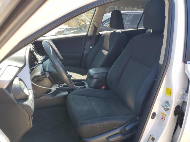 JTMBFREV3HJ117206 Toyota RAV4 LE