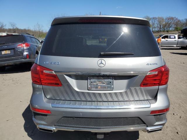 4JGDF7DE2FA488946 Mercedes-Benz Gl 550 4matic