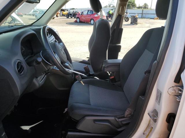 1C4NJRFB7GD630911 Jeep Patriot Latitude