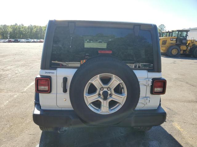 1C4HJXDG4JW232230 Jeep Wrangler Unlimited Sport