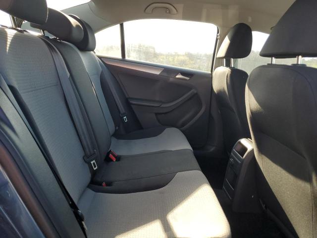 3VW167AJ5JM242555 Volkswagen JETTA S