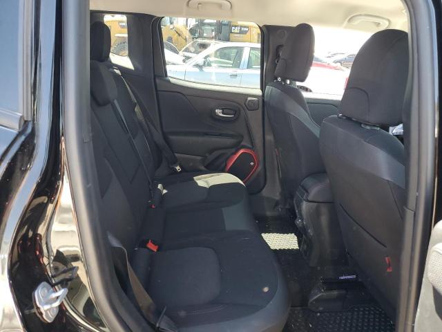 ZACCJBCB5JPH05228 Jeep Renegade Trailhawk