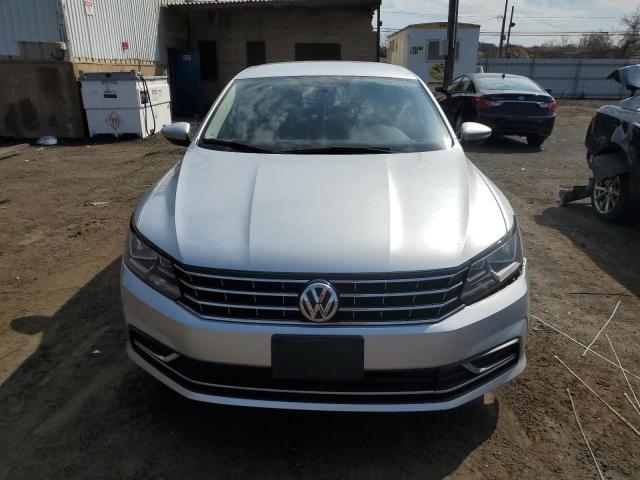 1VWAA7A30JC042619 Volkswagen PASSAT S