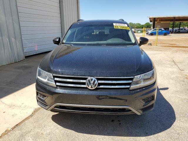 3VV2B7AXXKM185943 Volkswagen TIGUAN SE