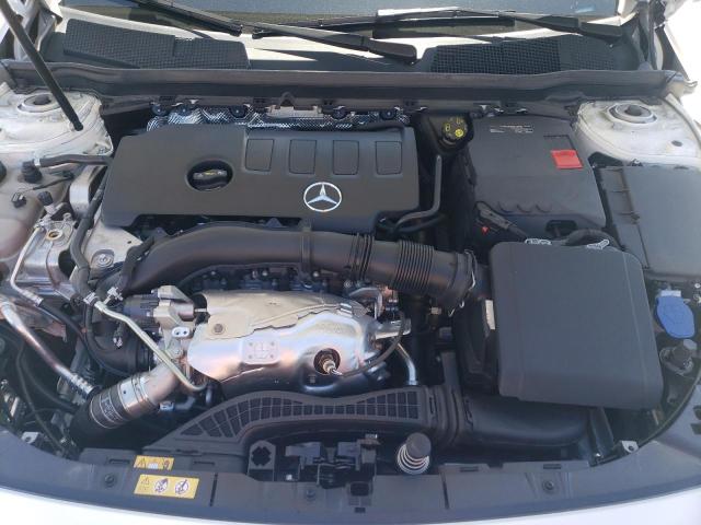 W1K3G4EB1NJ372738 Mercedes-Benz A 220
