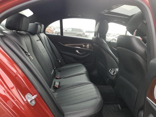 WDDZF4KB0JA372421 Mercedes-Benz E 300 4matic
