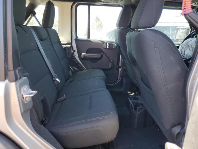 1C4HJXDN4JW299375 Jeep Wrangler Unlimited Sport