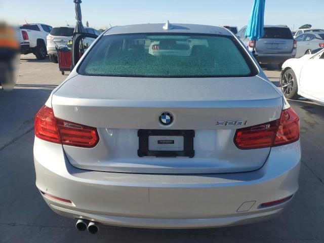 WBA3A5C5XFF609811 BMW 328 I