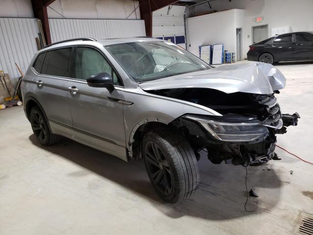 3VVCB7AX1PM058641 Volkswagen Tiguan Se R-line Black
