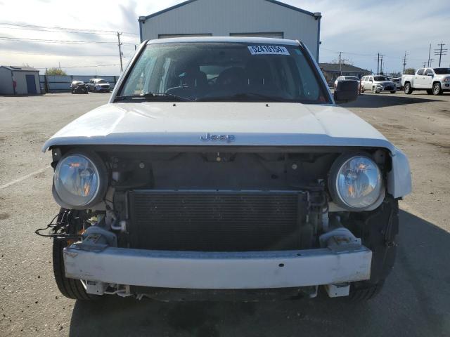 1C4NJRFB7GD630911 Jeep Patriot Latitude